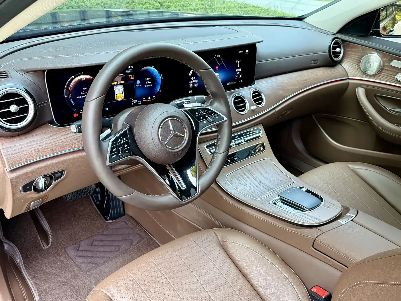 Mercedes-Benz E-Class 2022 E 300 L Fashion фото 13