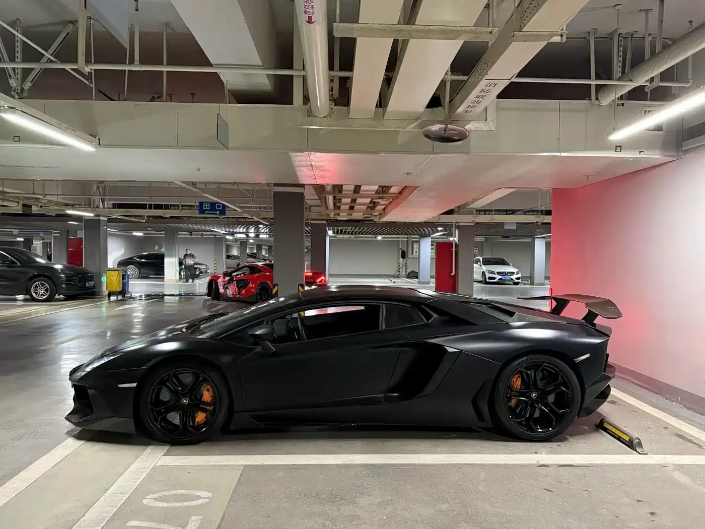 Lamborghini Aventador 2014 2013 LP 700-4 Roadster