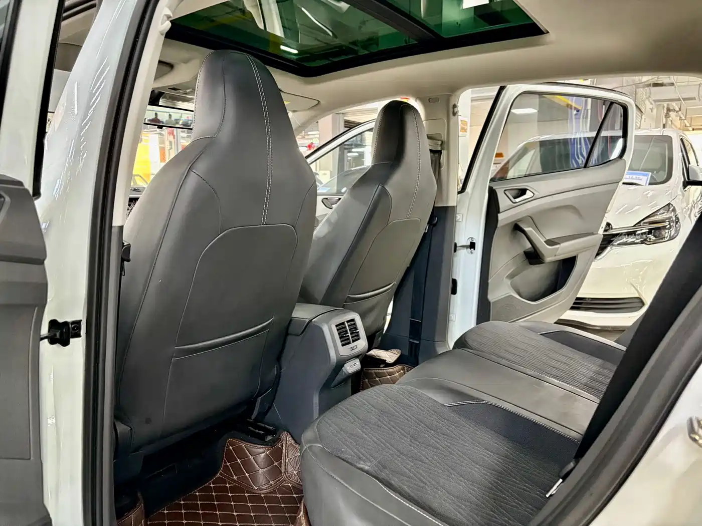 VOLKSWAGEN TU KAI