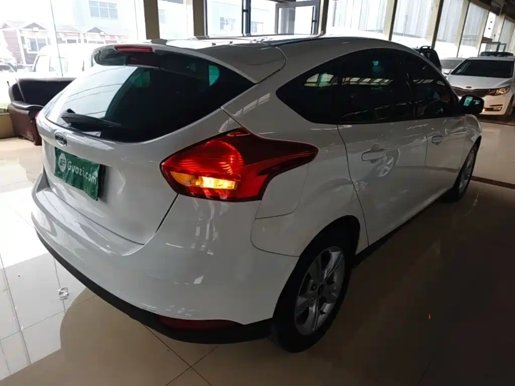 Photo 7 - Ford Focus