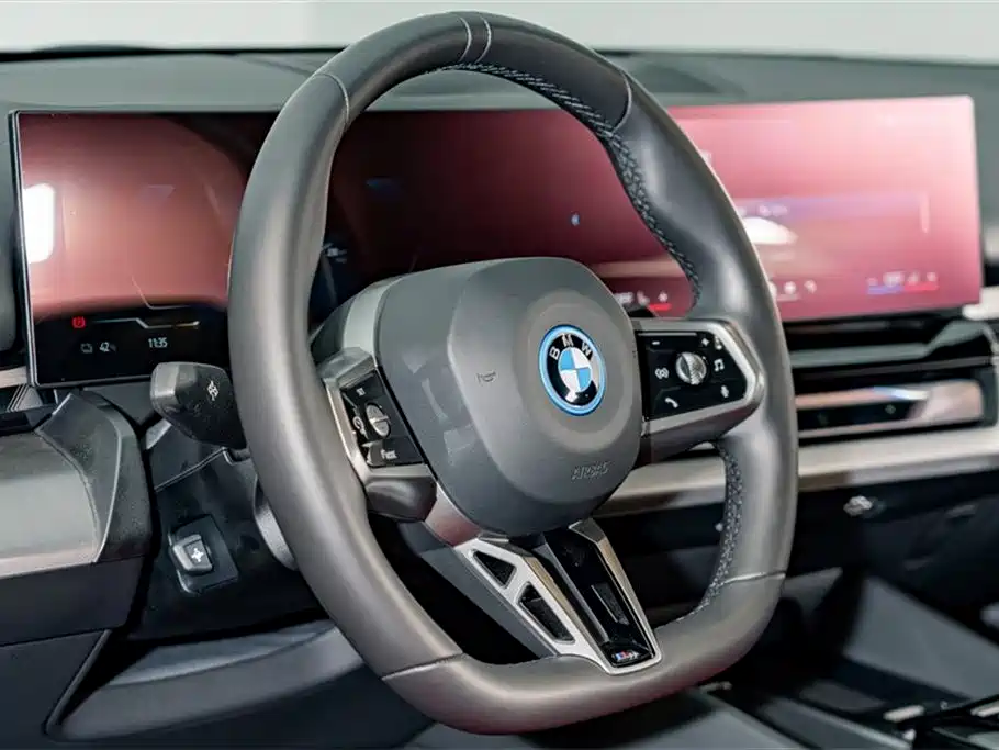 BMW I5