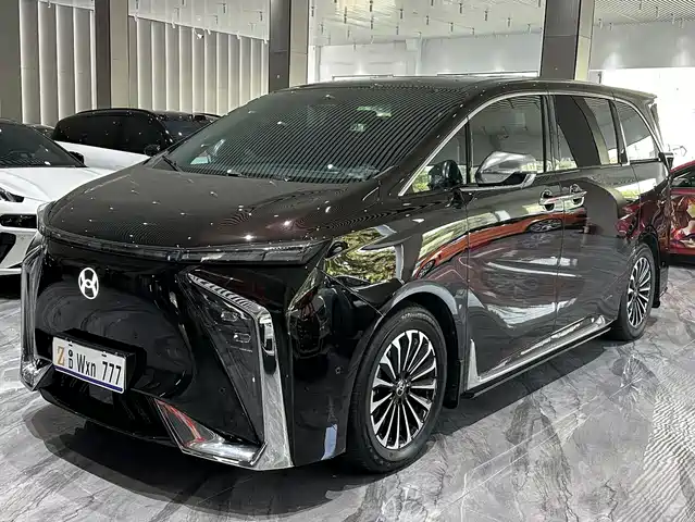 Hycan Auto Hycan V09 2024