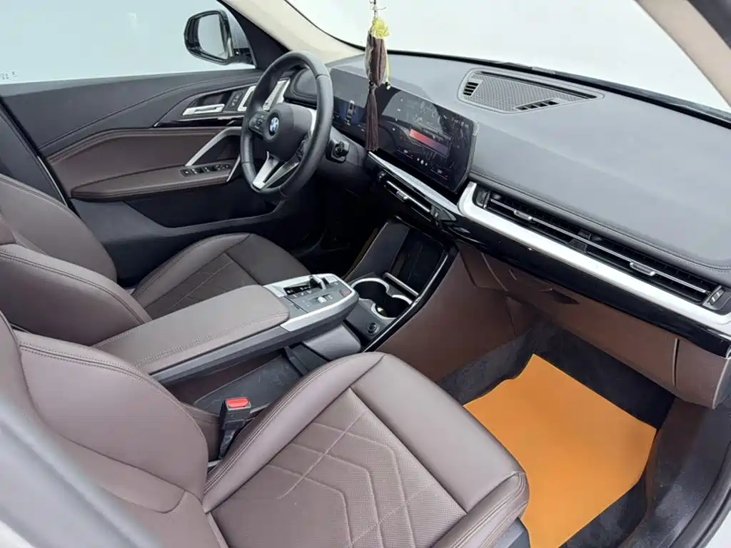 BMW X1 2024 2023 sDrive25Li X Design Package