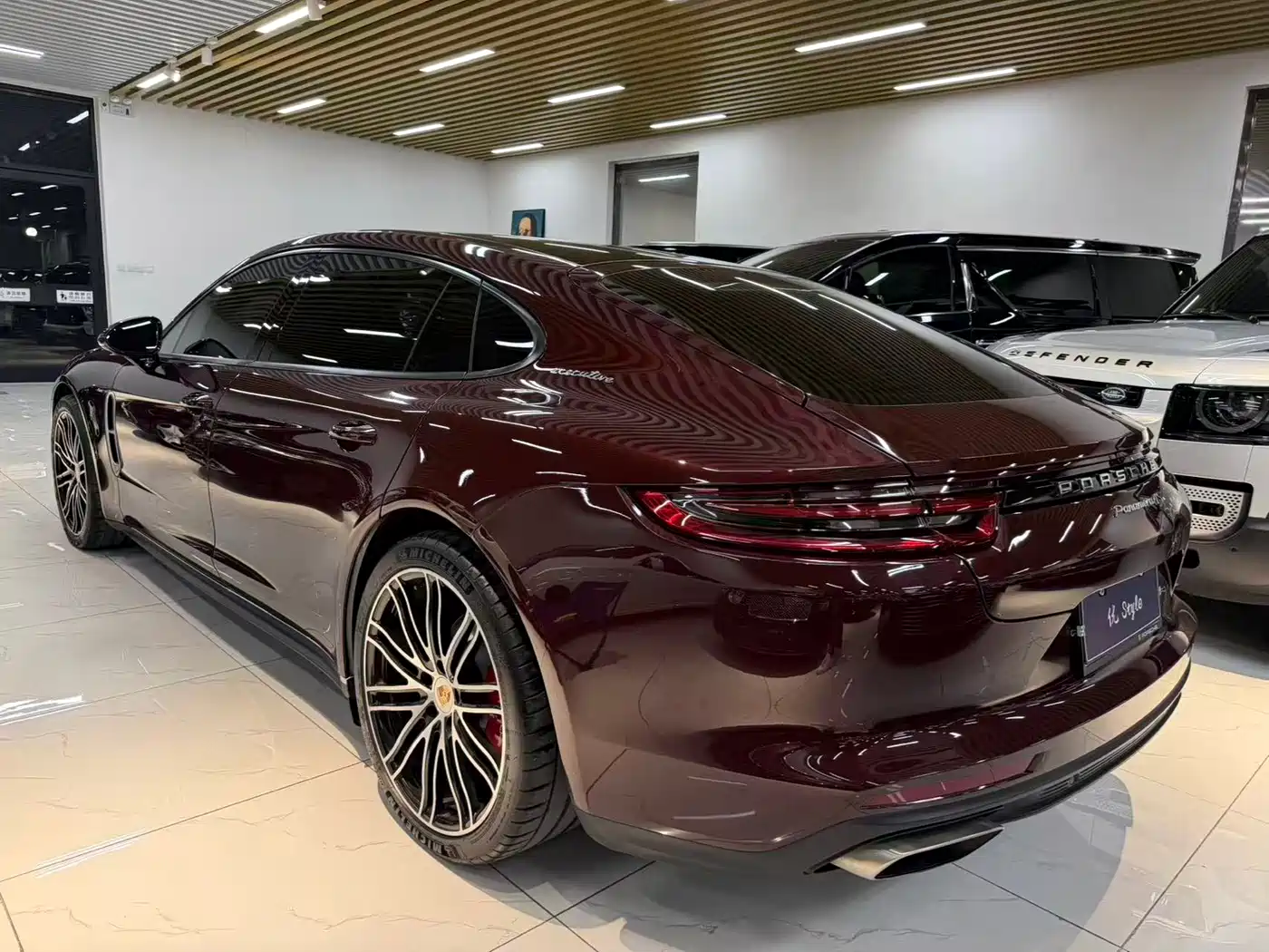 Porsche Panamera 2017 Panamera 4 Executive Long Wheelbase 3.0T фото 4