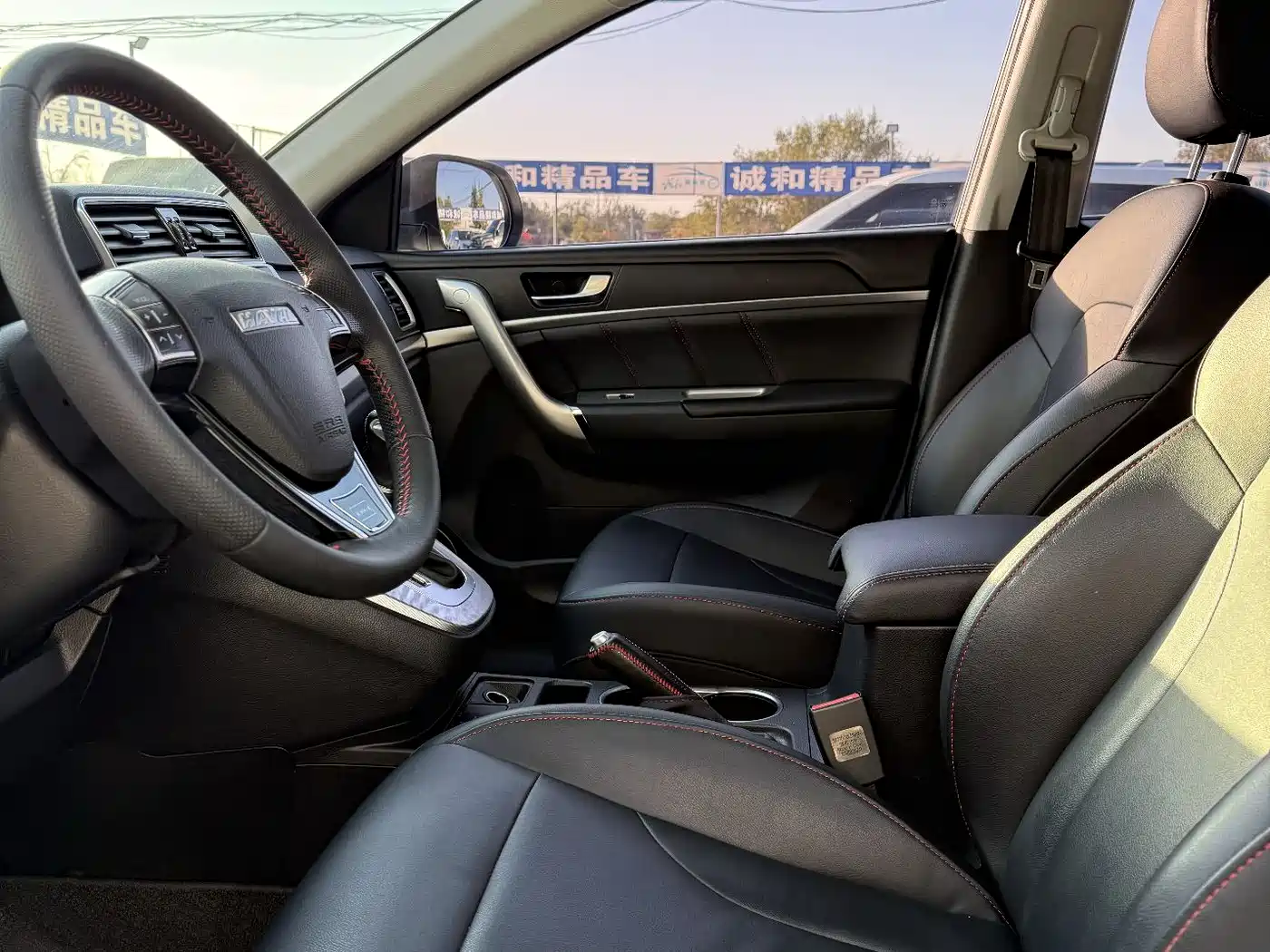 Haval M6 2019 1.5T DCT 2WD Elite Version China V фото 4