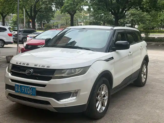 Landwind Landwind X7 2015 2.0T Panorama Premium Edition