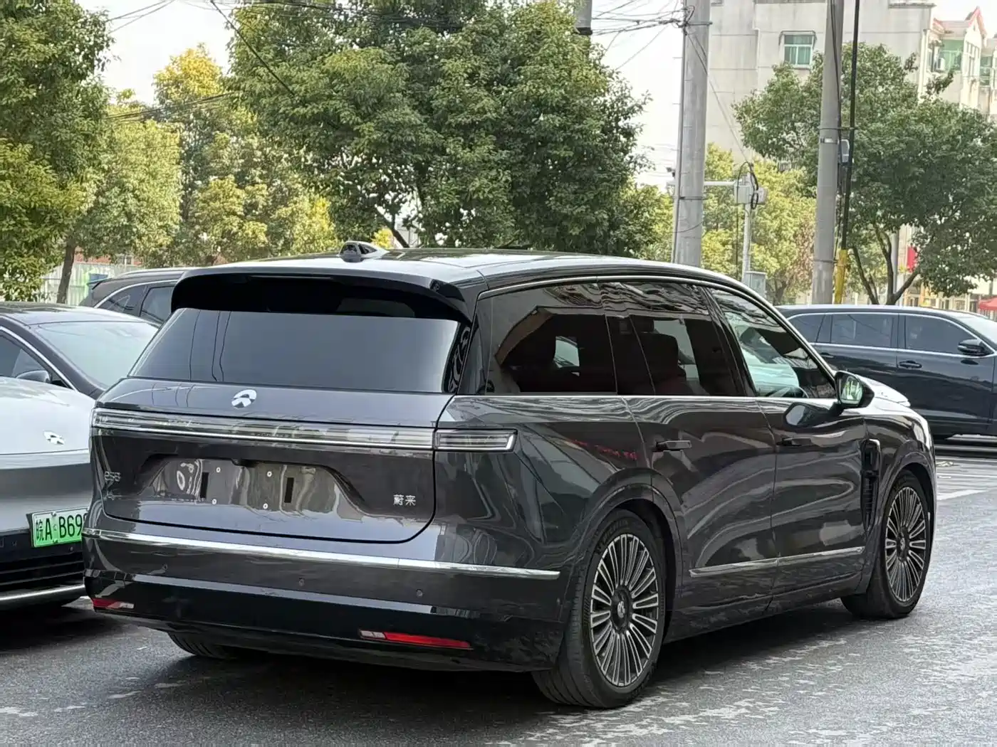 NIO ES8 2026 2025 Model 6-Seat Executive Luxury Edition