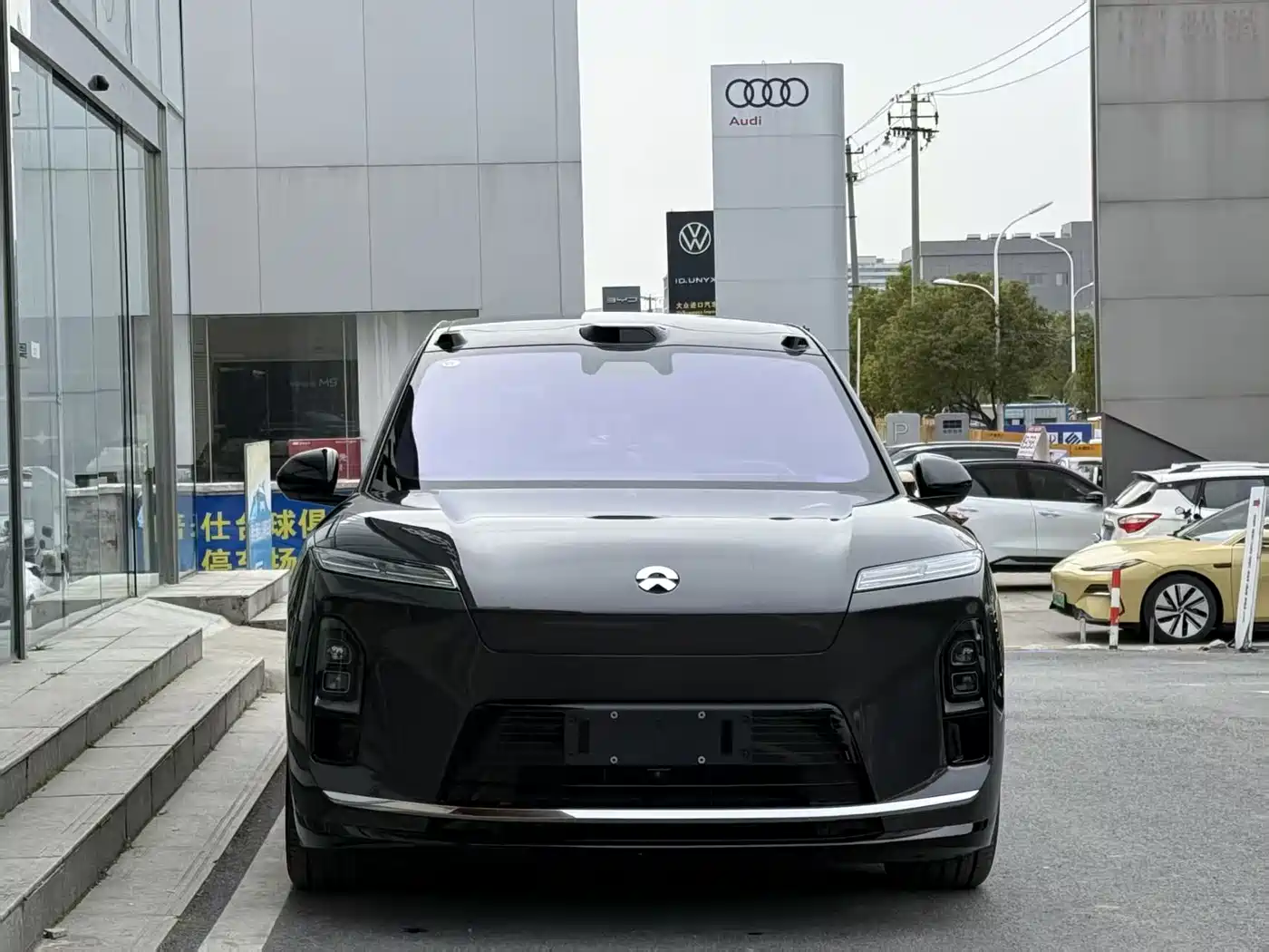 NIO ES8 2026 2025 Model 6-Seat Executive Luxury Edition