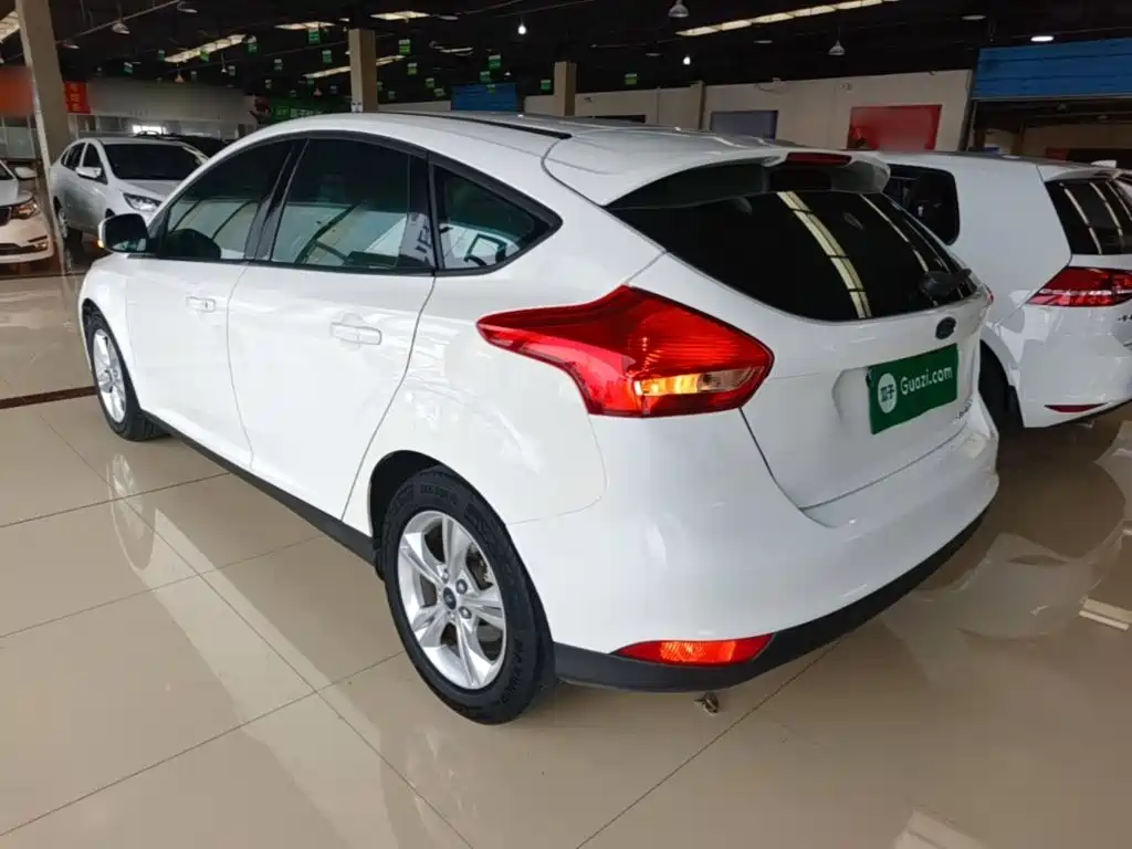 Photo 5 - Ford Focus