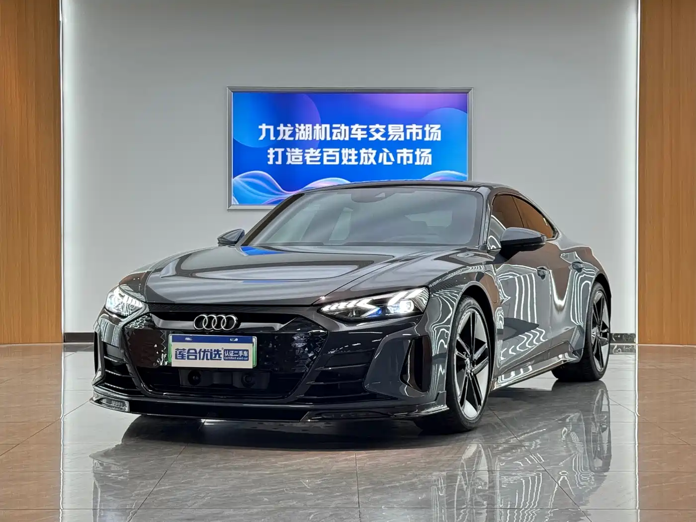 AUDI E TRON GT