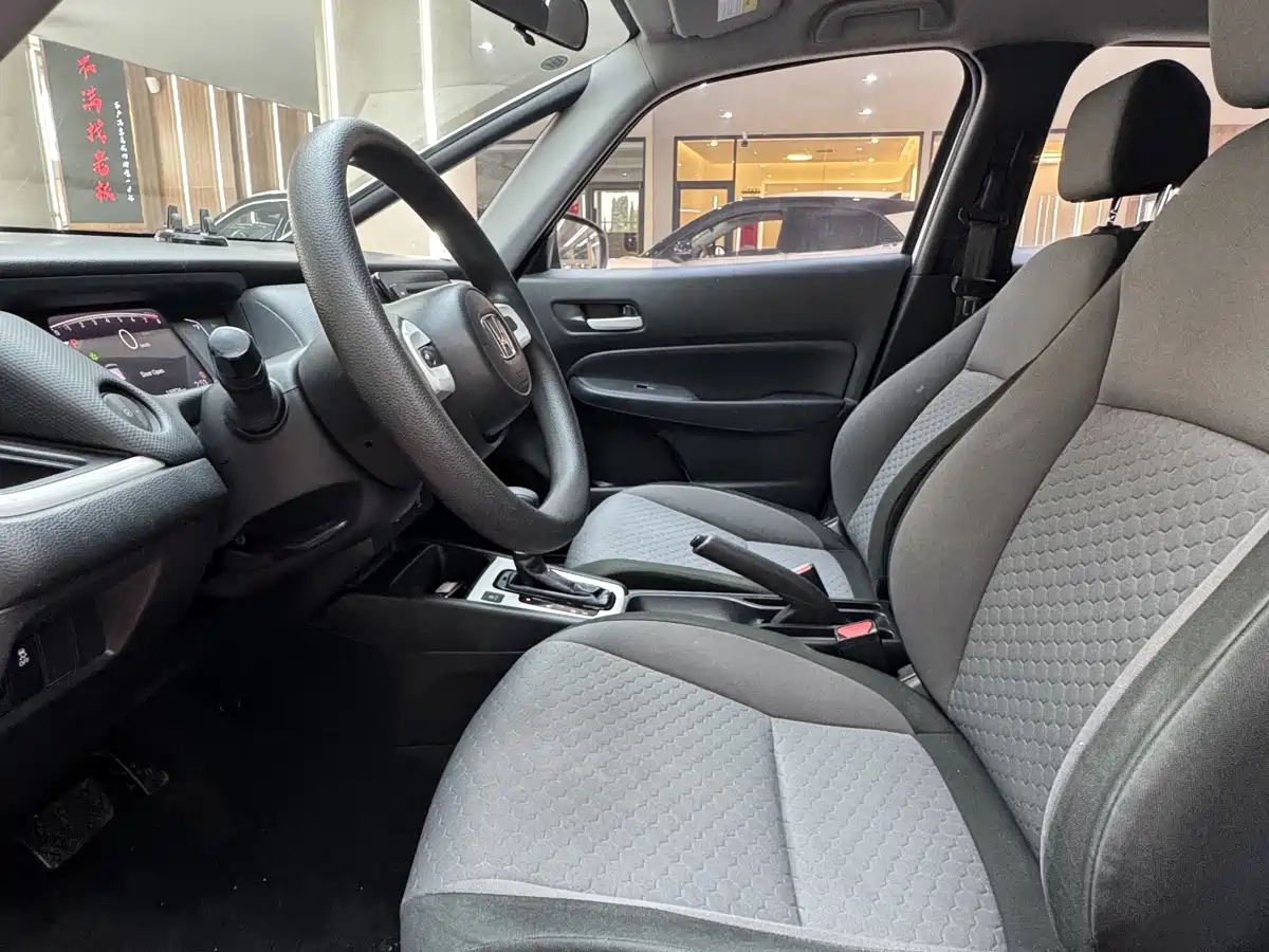 Photo 13 - Honda Fit
