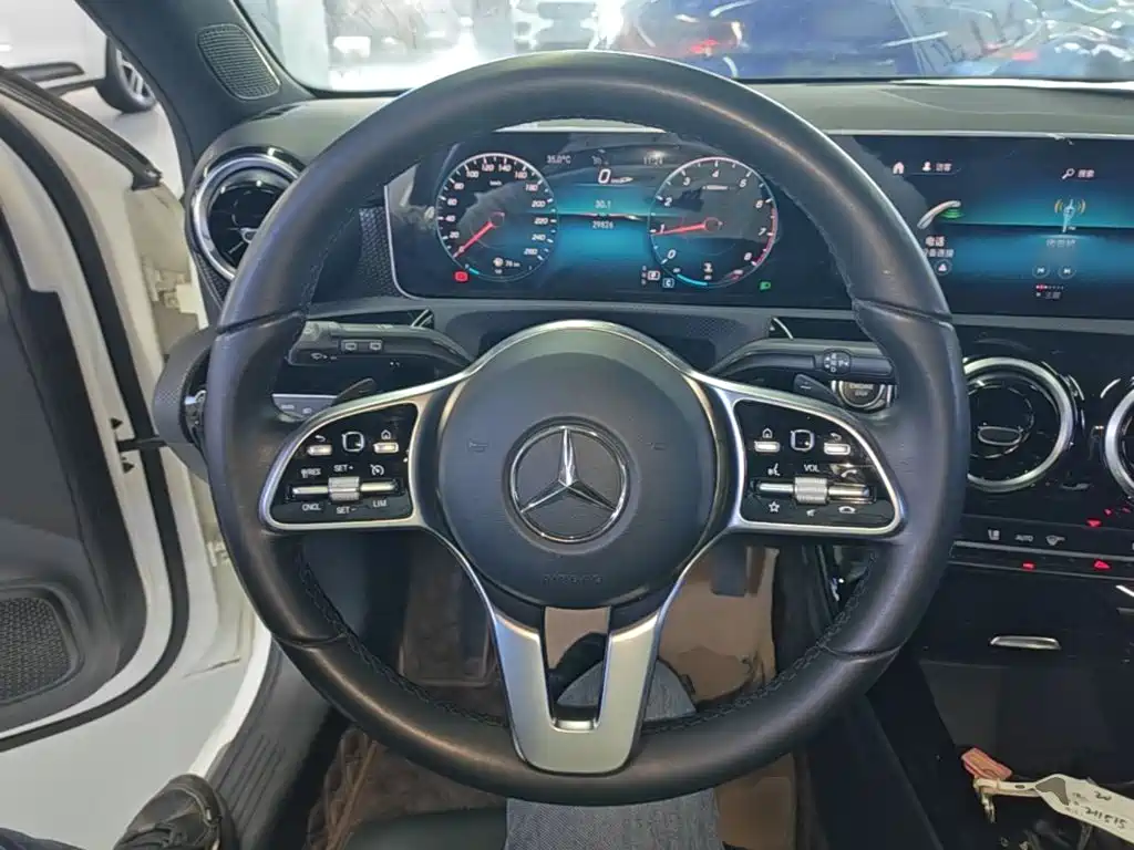 Mercedes-Benz A-Class (Import) 2020 2019 A 200 Dynamic Version