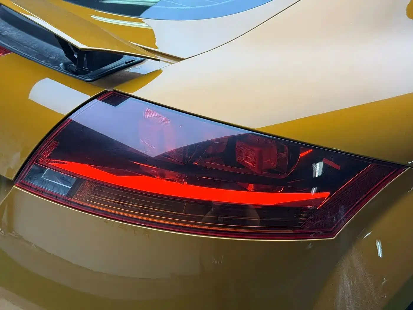 Audi TTS 2013 TTS Coupe 2.0TFSI quattro фото 21