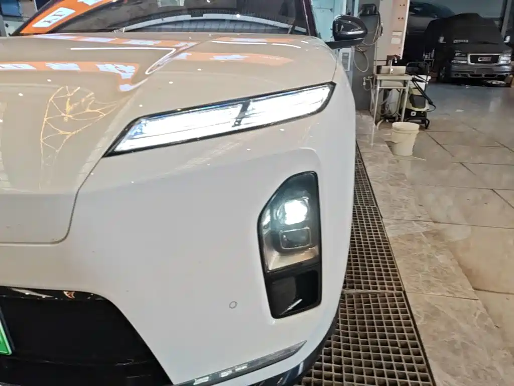 NIO ES8 2026 2025 Model 6-Seat Executive Luxury Edition