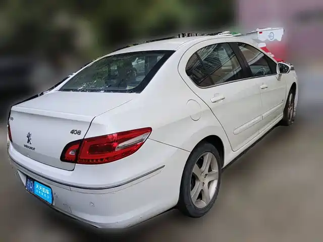 Peugeot 408 2013 2.0L Manual Comfort Edition — фото 2
