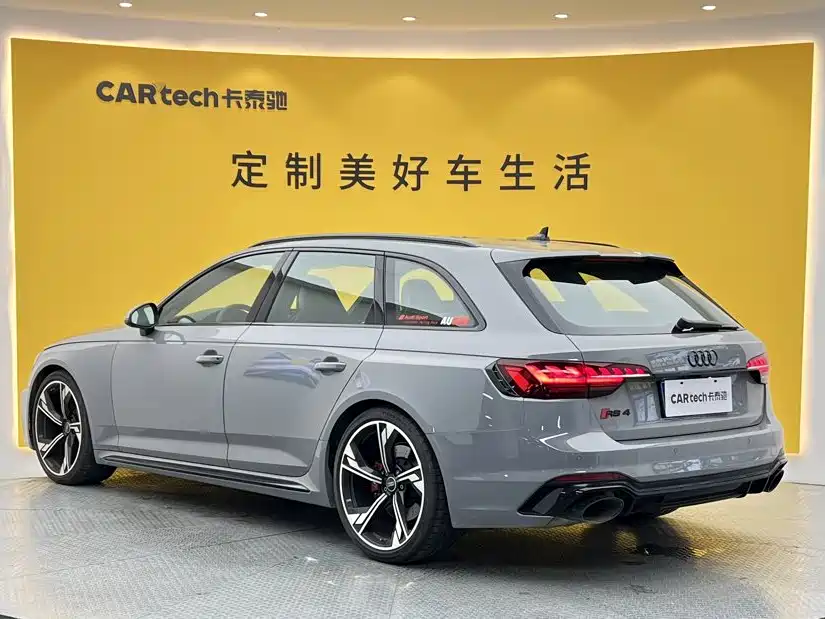 Фото 6 - Audi RS 4
