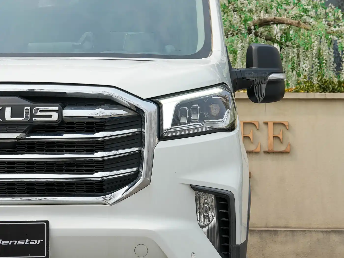 SAIC Maxus MAXUS V90 RV 2021 2.0T Travel Home V90 Self-Contained Class B RV Luxury Longitudinal Bed фото 12