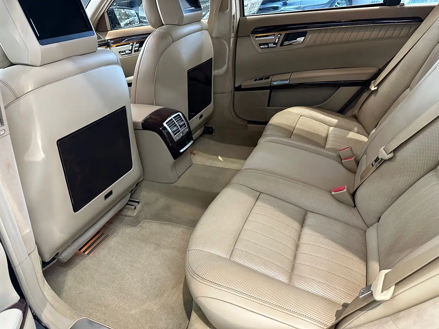 Mercedes-Benz S-Class 2012 S 600 L Grand Edition фото 11