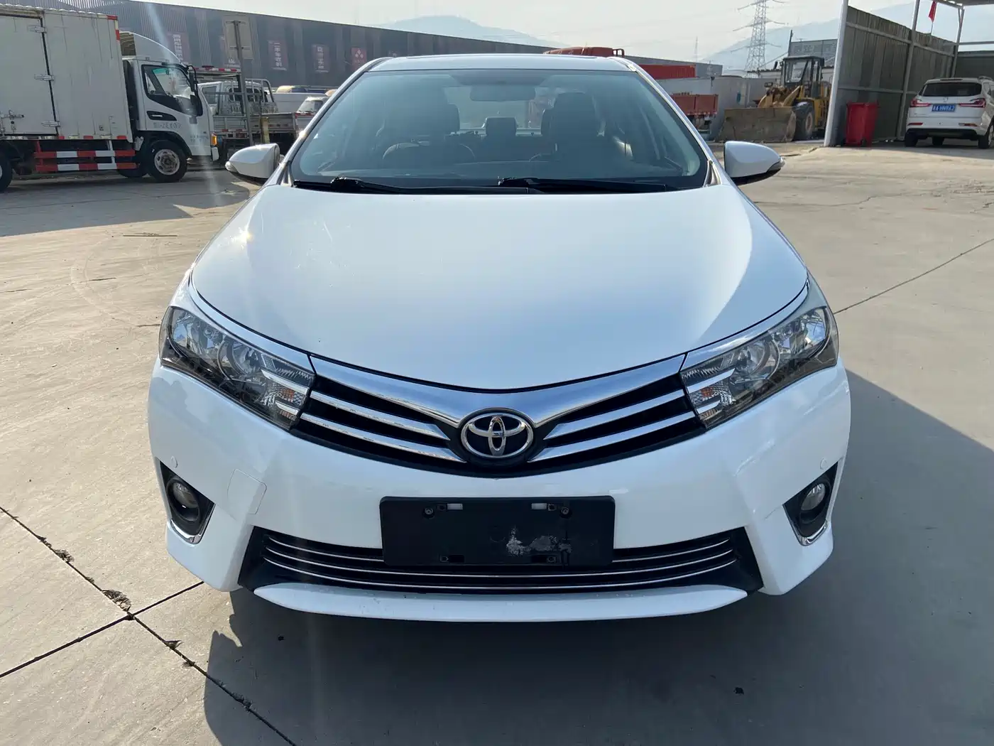 Toyota Corolla 2014 1.6L CVT GL-i Leather Edition фото 2