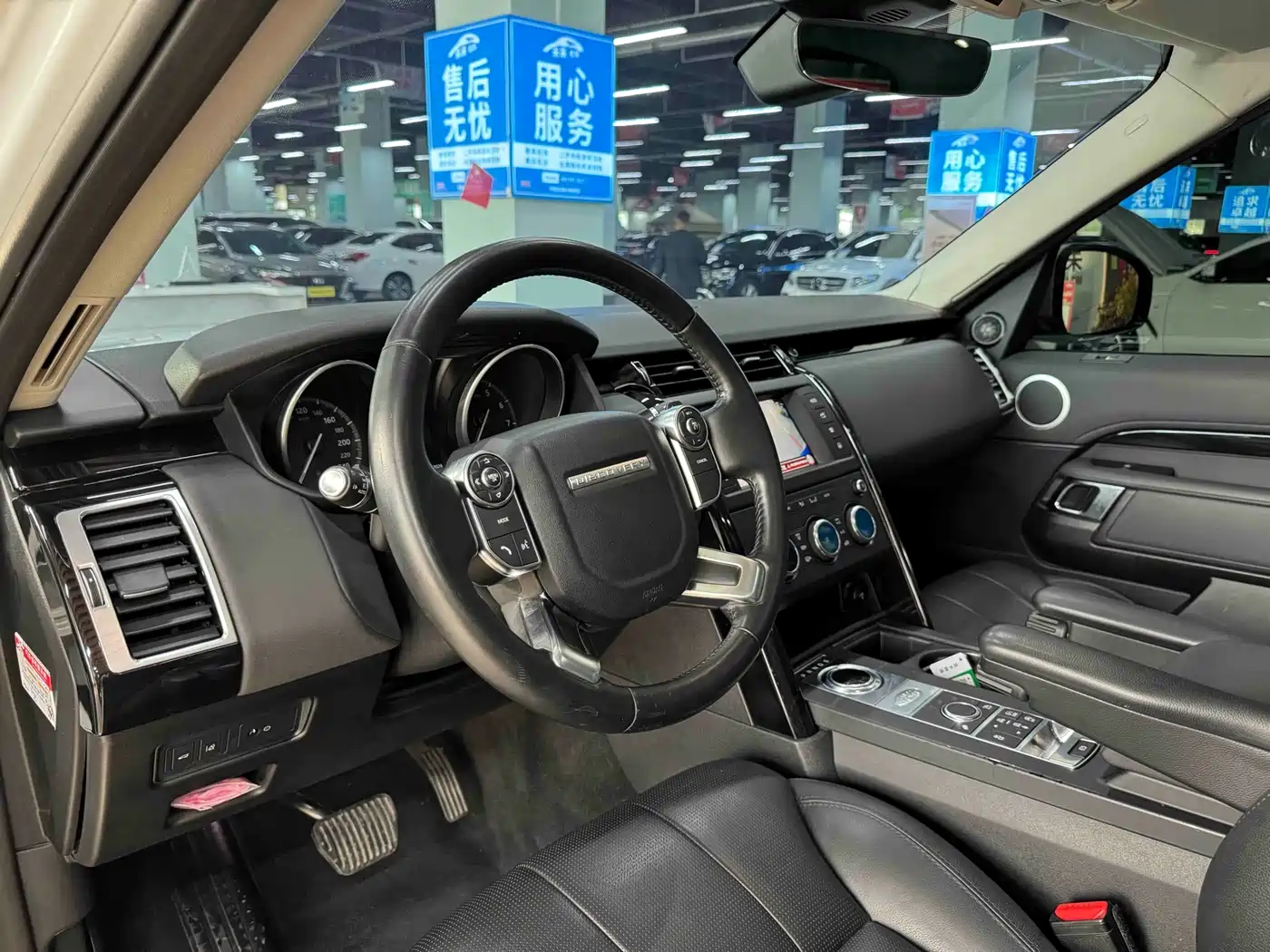 Land Rover Discovery 2017 3.0 SC V6 S фото 5