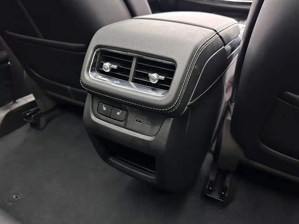 Cadillac XT5 2026 2026 2.0T Luxury Model