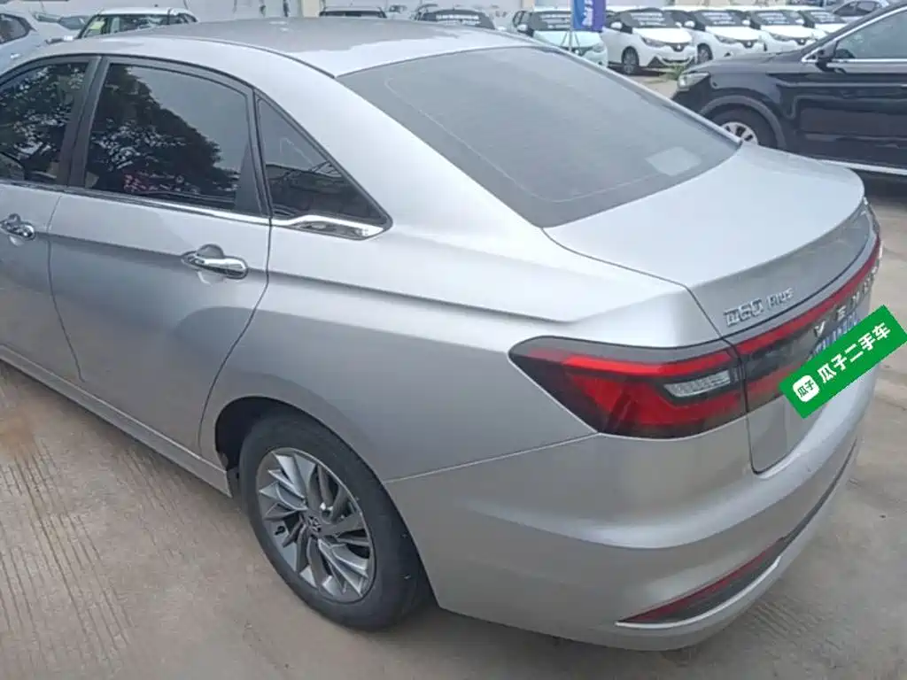 Venucia D60 2024 2023 PLUS 1.6L XL CVT Joy Leader Edition