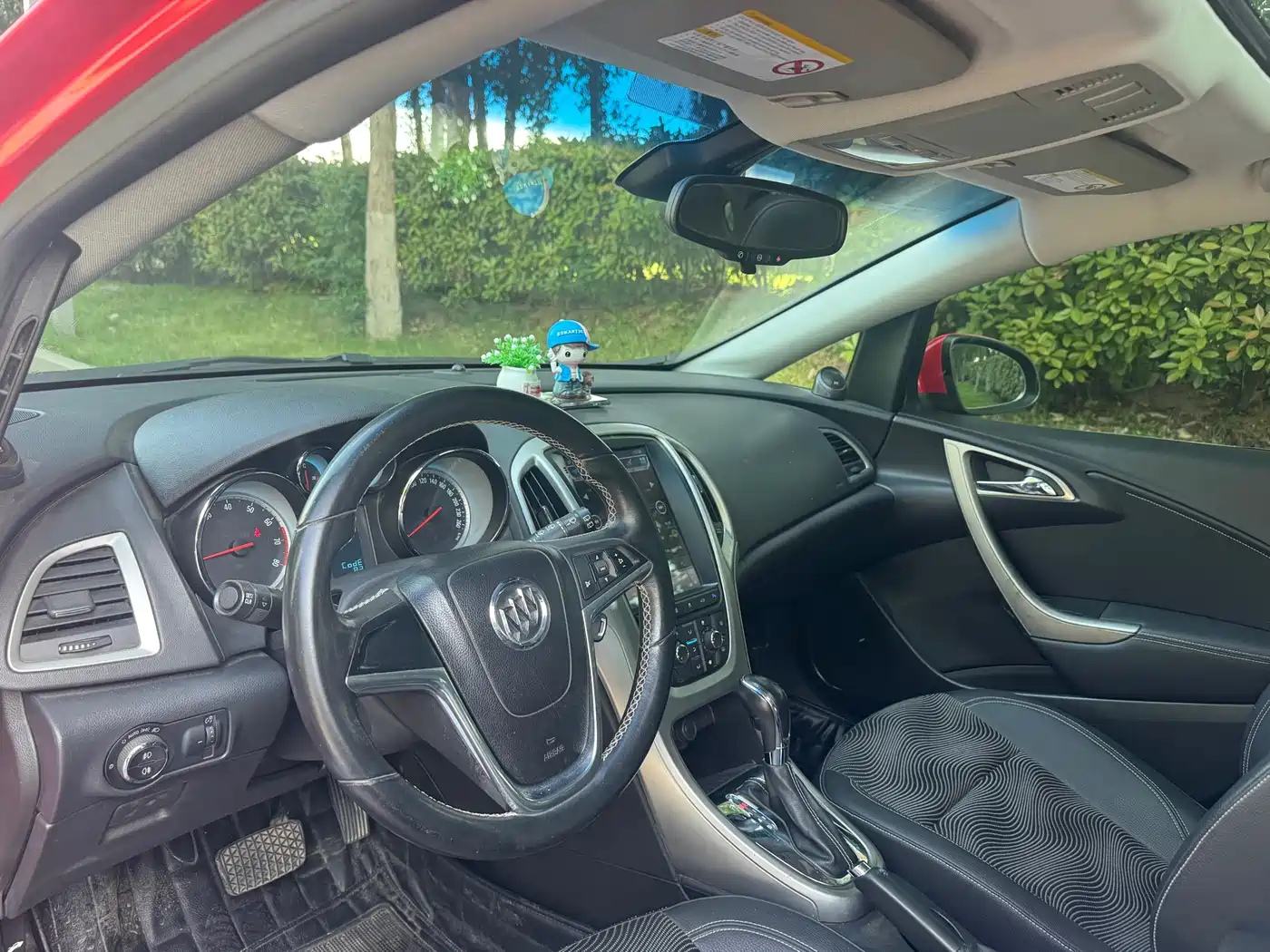 Buick Excelle 2010 XT 1.6T Fashion Sport Edition фото 6