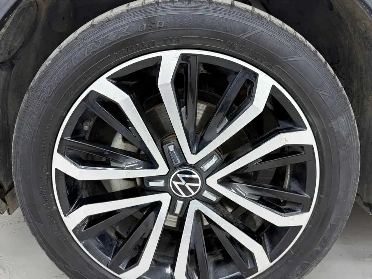 Volkswagen T-ROC 2021 280TSI DSG 2WD Comfort Smart Connect 30th Anniversary Edition фото 19