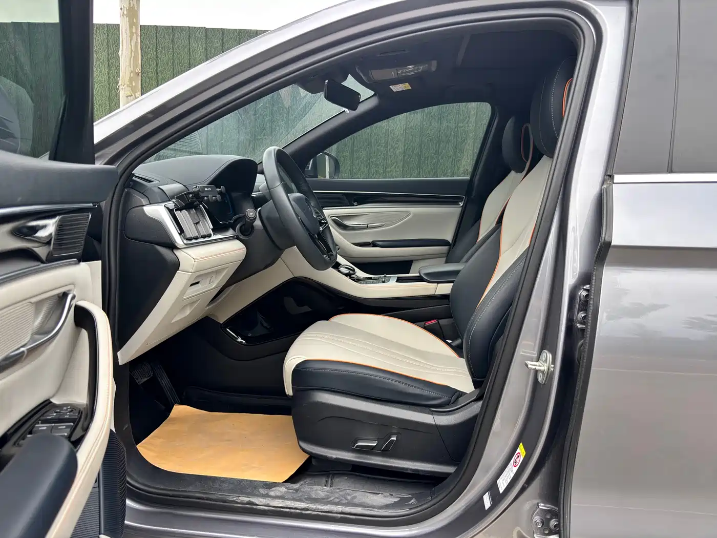BYD Song PLUS PHEV 2023 Champion Edition DM-i 110KM Flagship фото 4