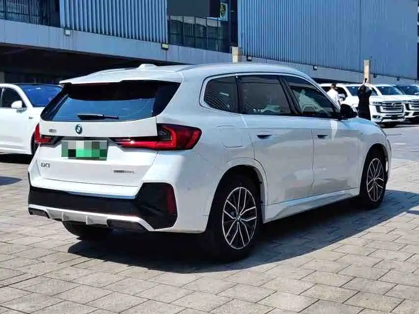 BMW iX1 2024 2023 eDrive25L X Design Package