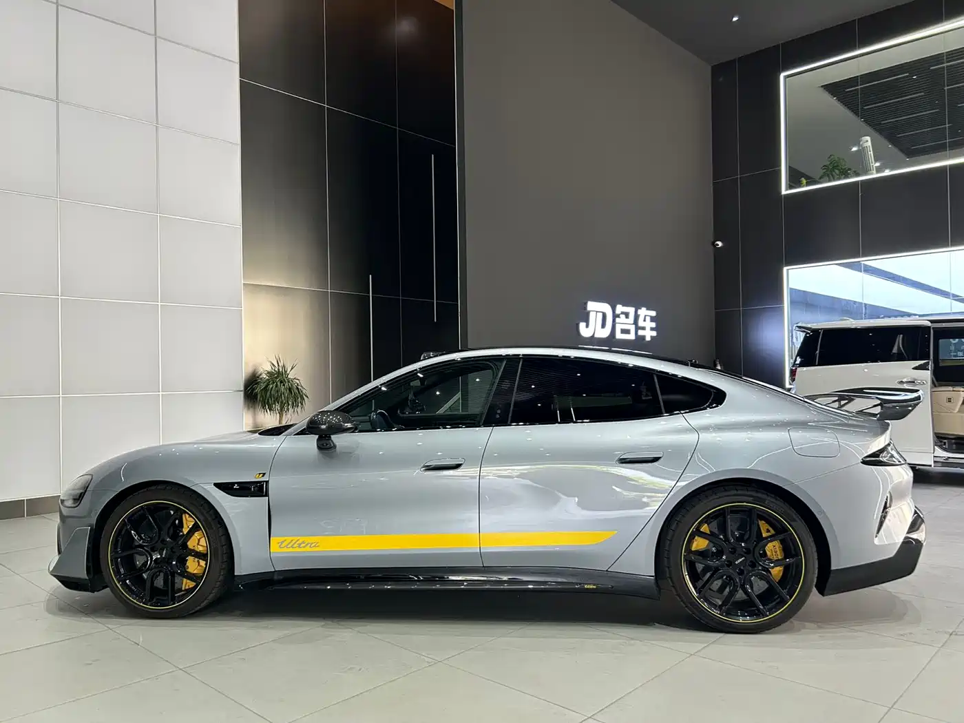 XIAOMI CAR XIAOMI SU7 ULTRA