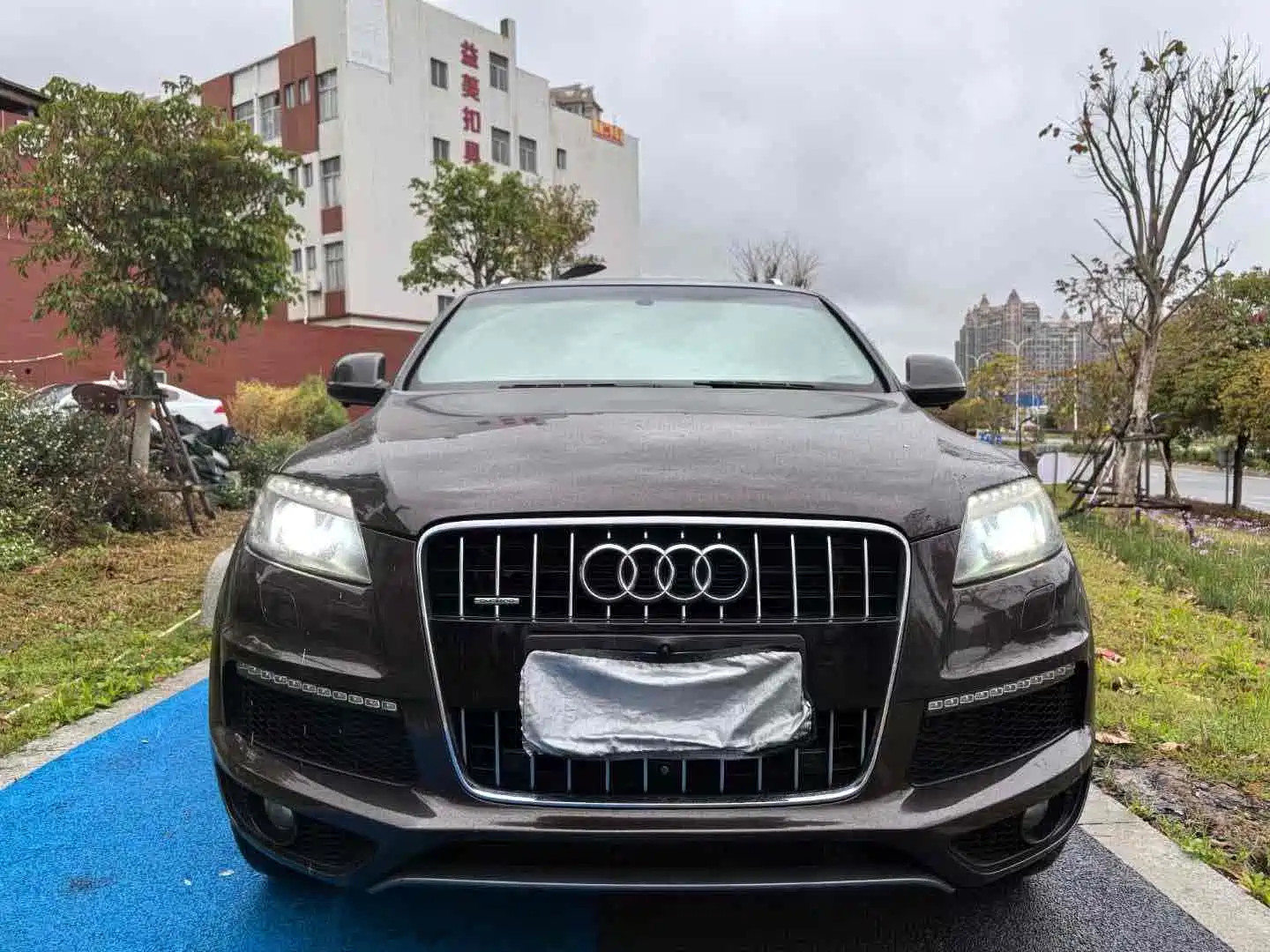 Фото 1 - Audi Q7