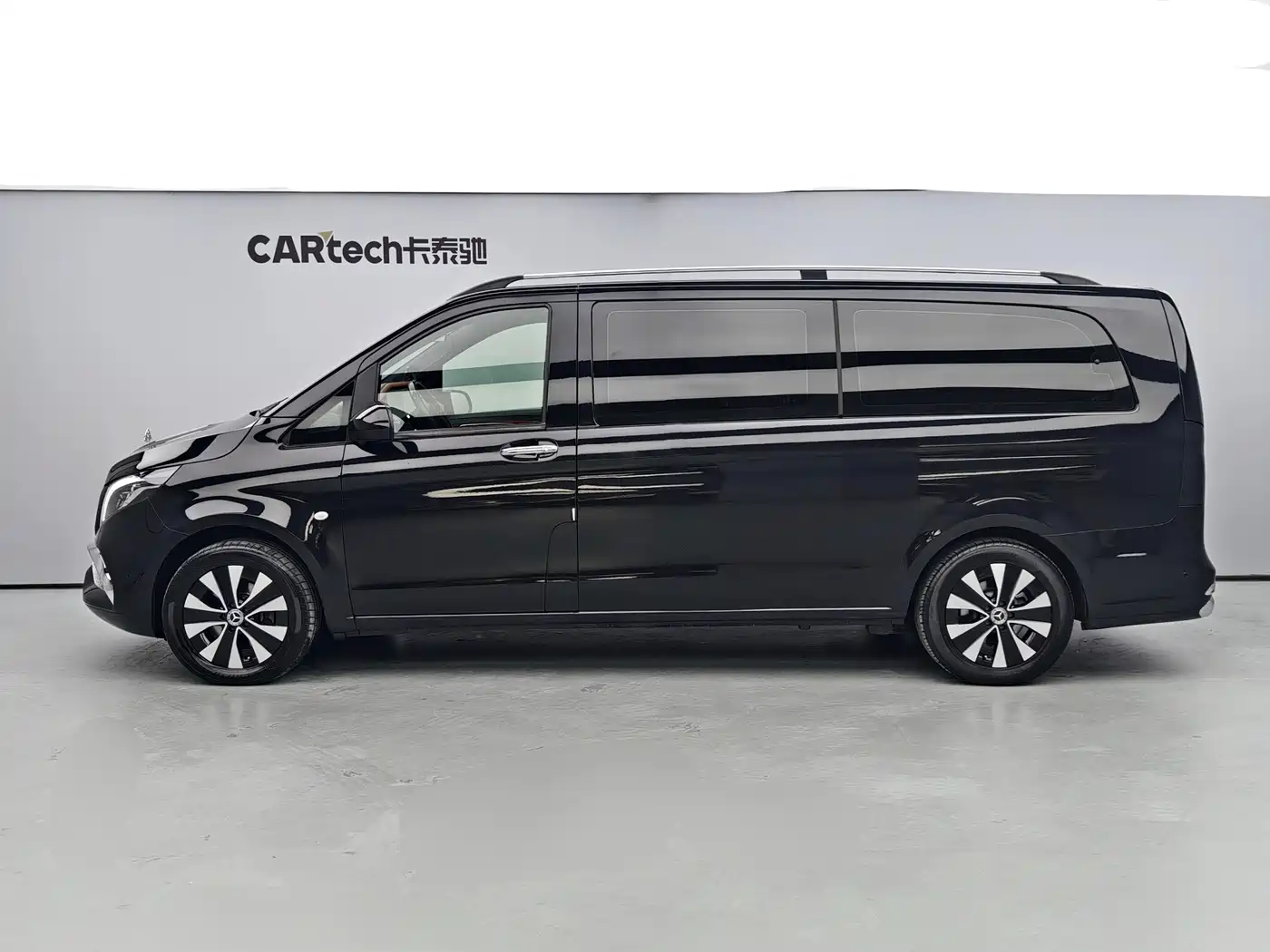 Mercedes-Benz Vito 2021 2.0T Elite 7-Seater фото 3