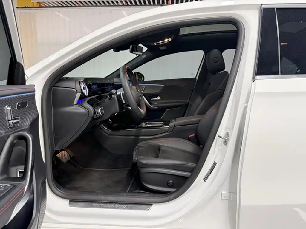 Mercedes-Benz A-Class 2025 2024 Facelift A 200 L Fashion