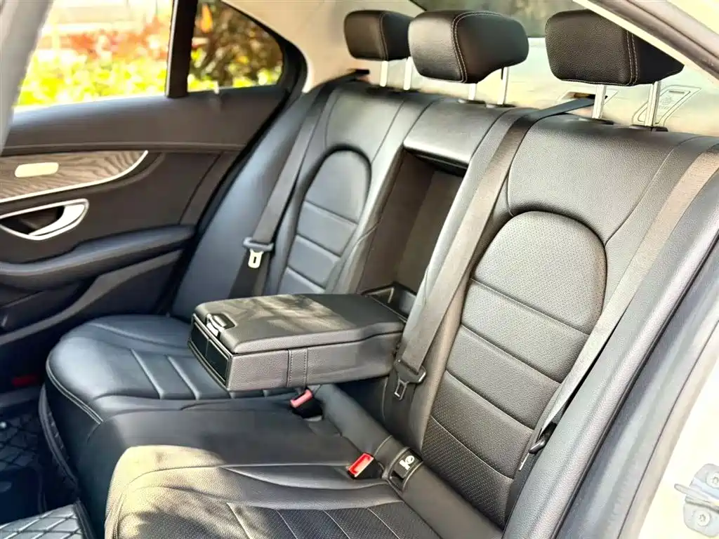 Mercedes-Benz C-Class 2015 Facelift C 180 L Sport фото 9