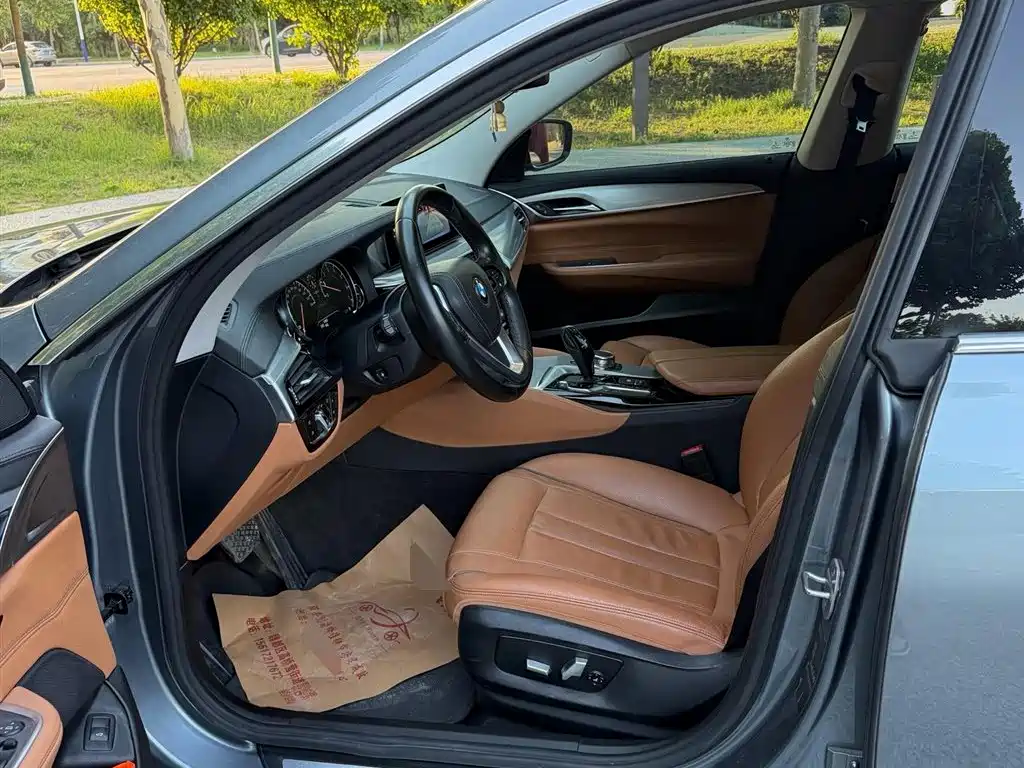 BMW 6 Series GT 2018 630i Luxury Design Package фото 4