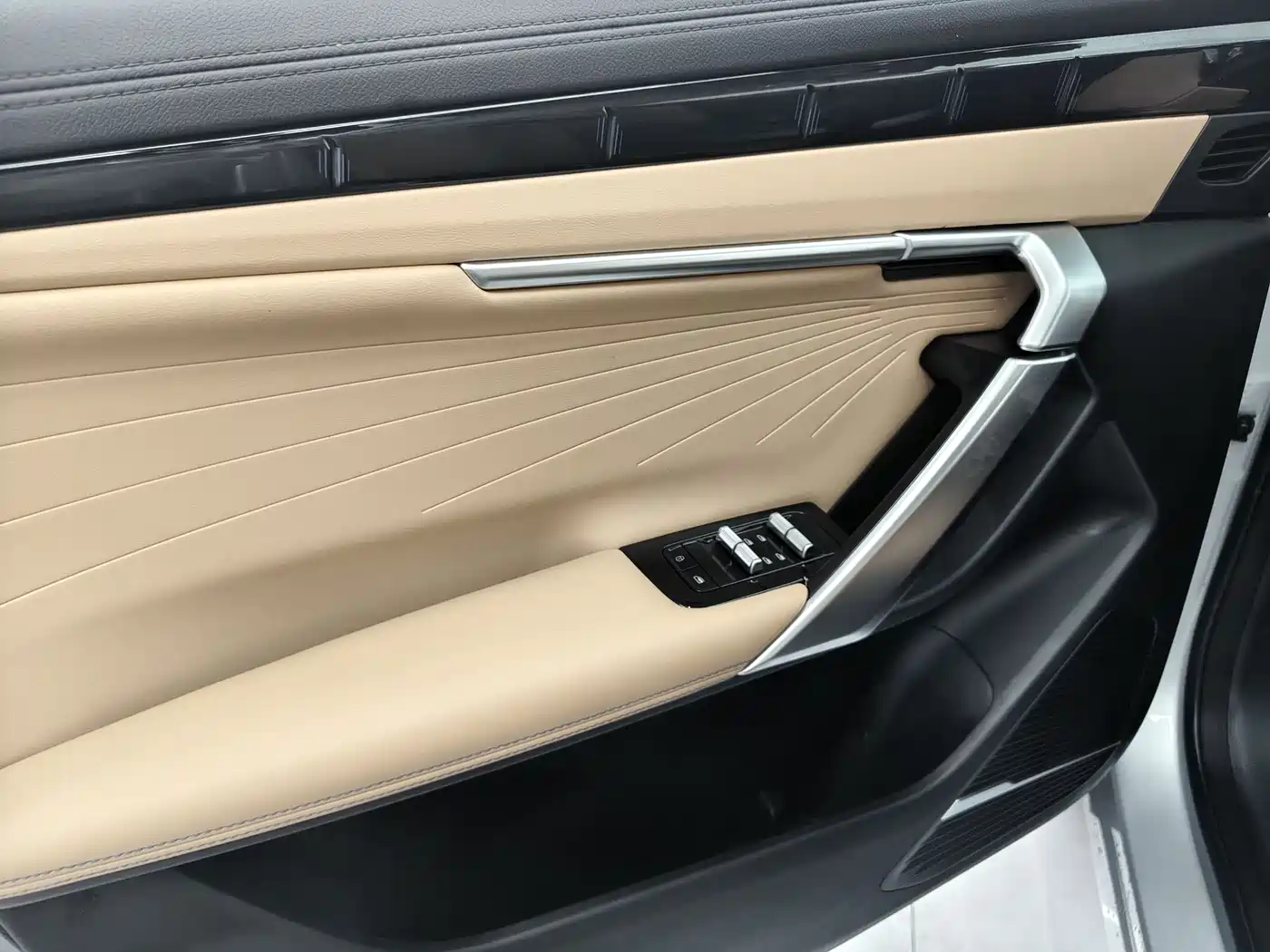 GEELY AUTOMOBILE BOYUE L