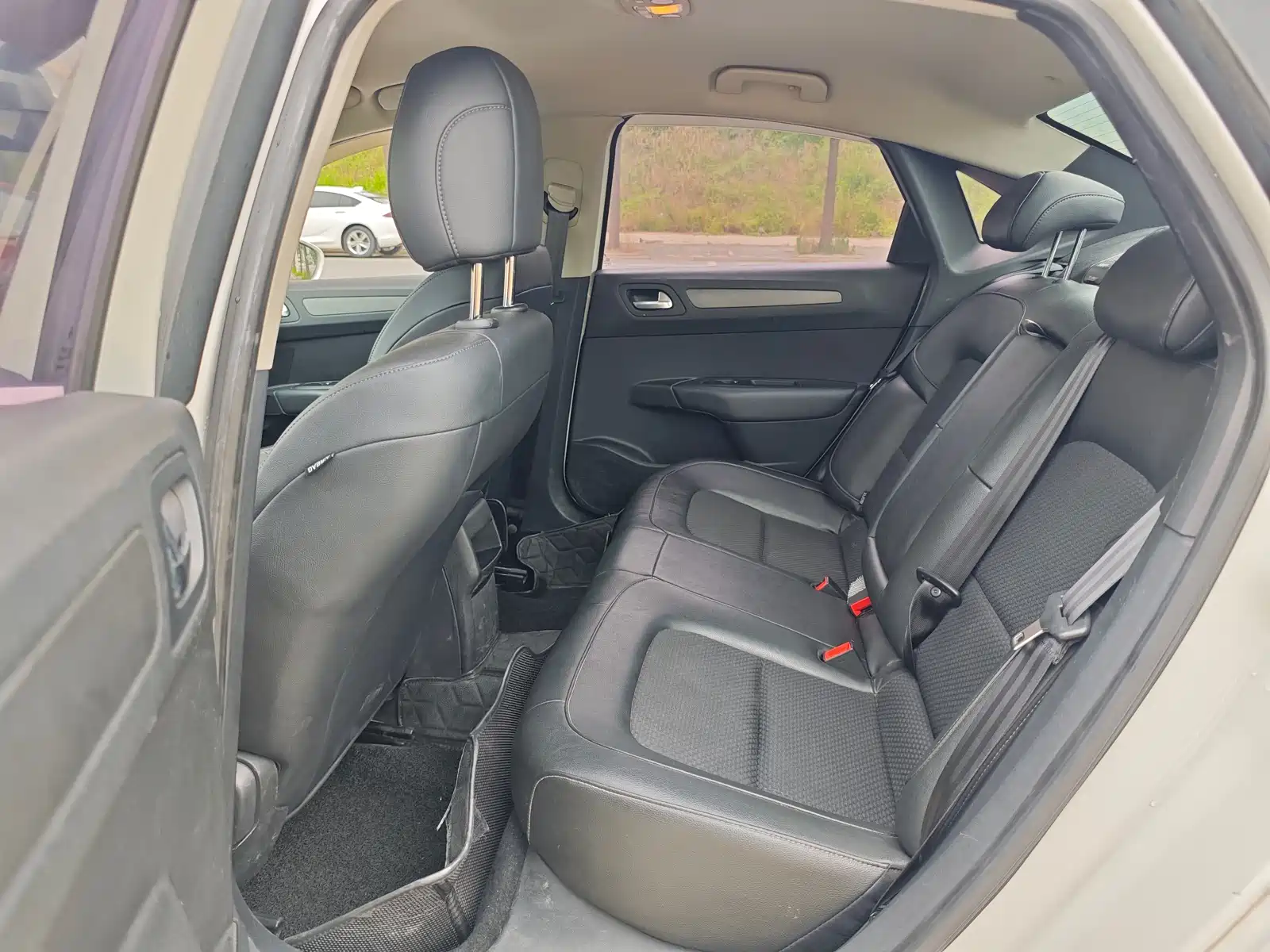 Photo 6 - Citroën C4 C-Quatre