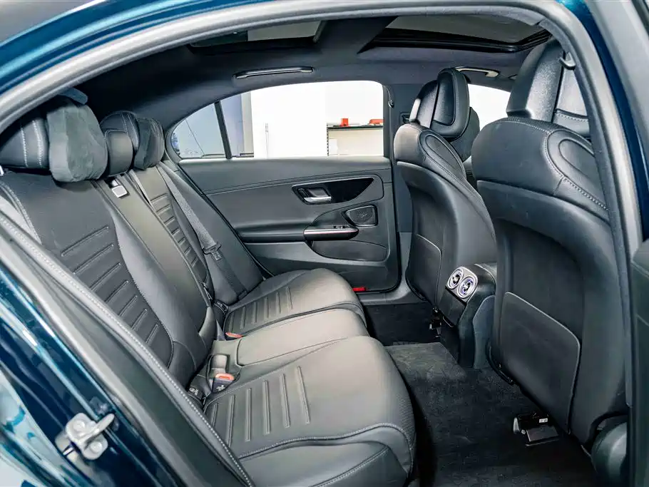 Mercedes-Benz C-Class 2024 Facelift III C 260 L Sport фото 17