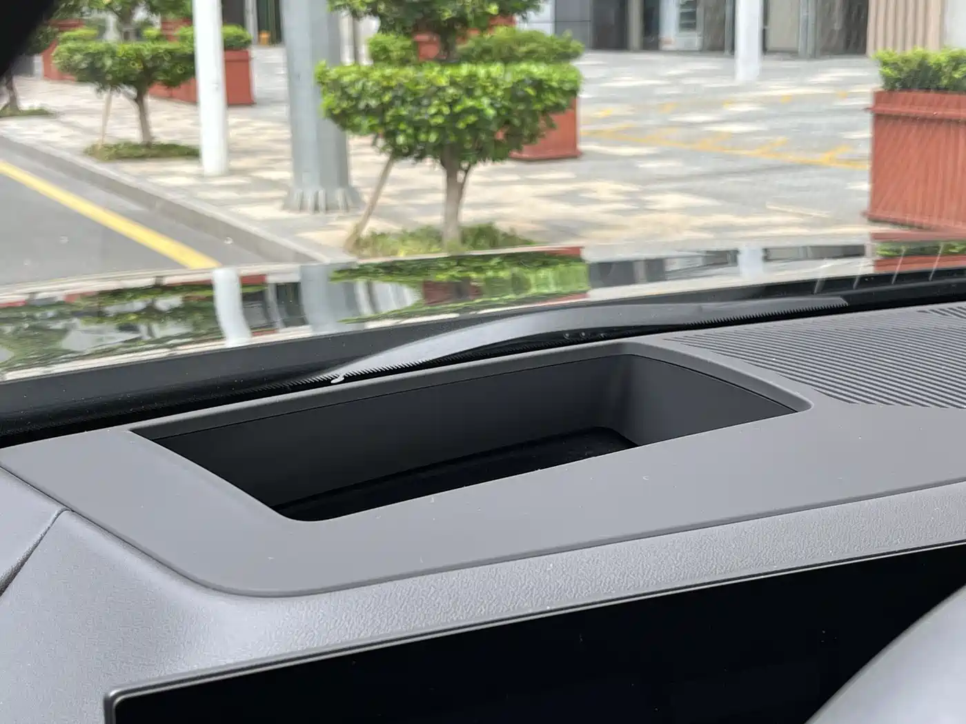 BMW 5 Series 2025 530Li Premium M Sport Package фото 21