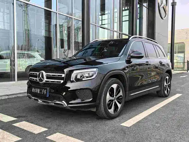 MERCEDES-BENZ GLB
