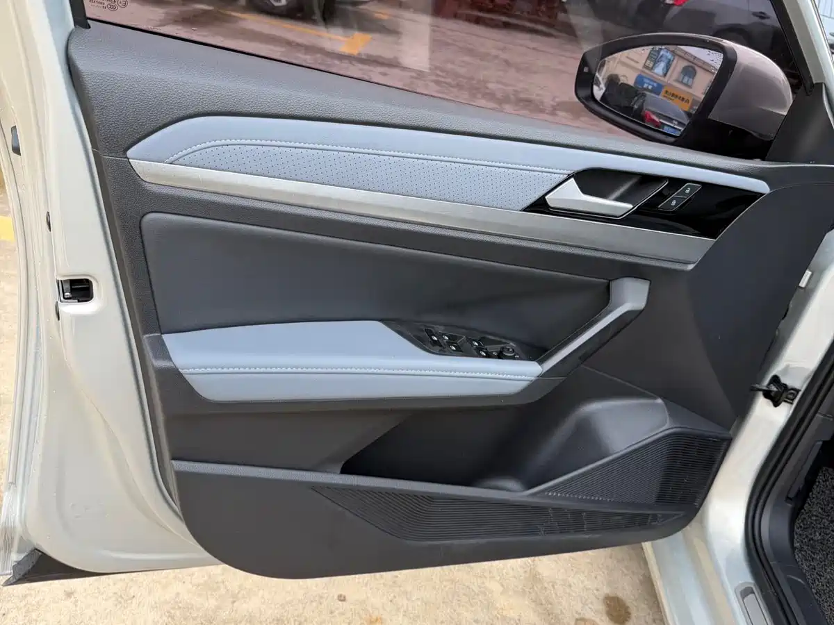 Volkswagen Lavida 2023 280TSI DSG Comfort Edition фото 16