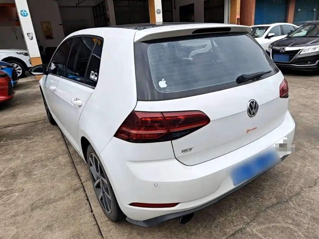 Volkswagen Golf 2018 230TSI Automatic Luxury фото 5