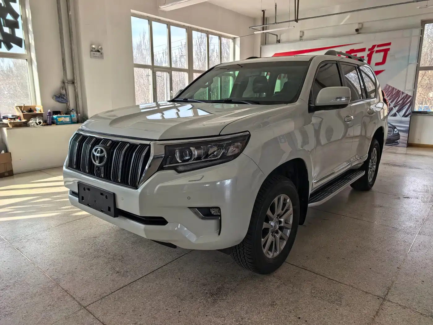 Toyota Prado 2018 3.5L Automatic TX-L Rear-mounted Spare Tire