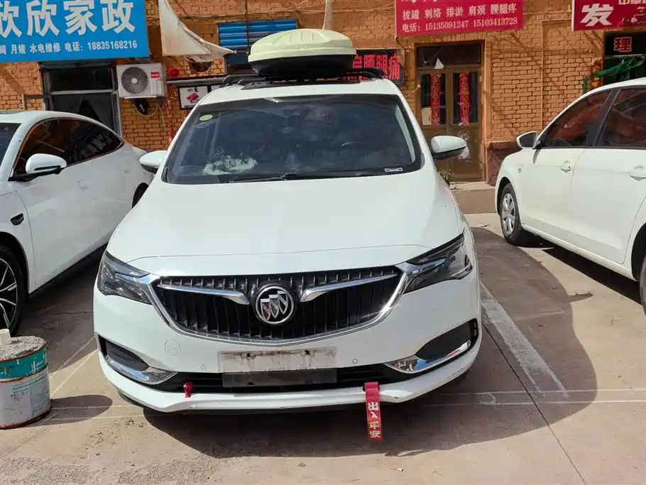 Buick GL6 2018 18T 6-Seater Premium фото 2