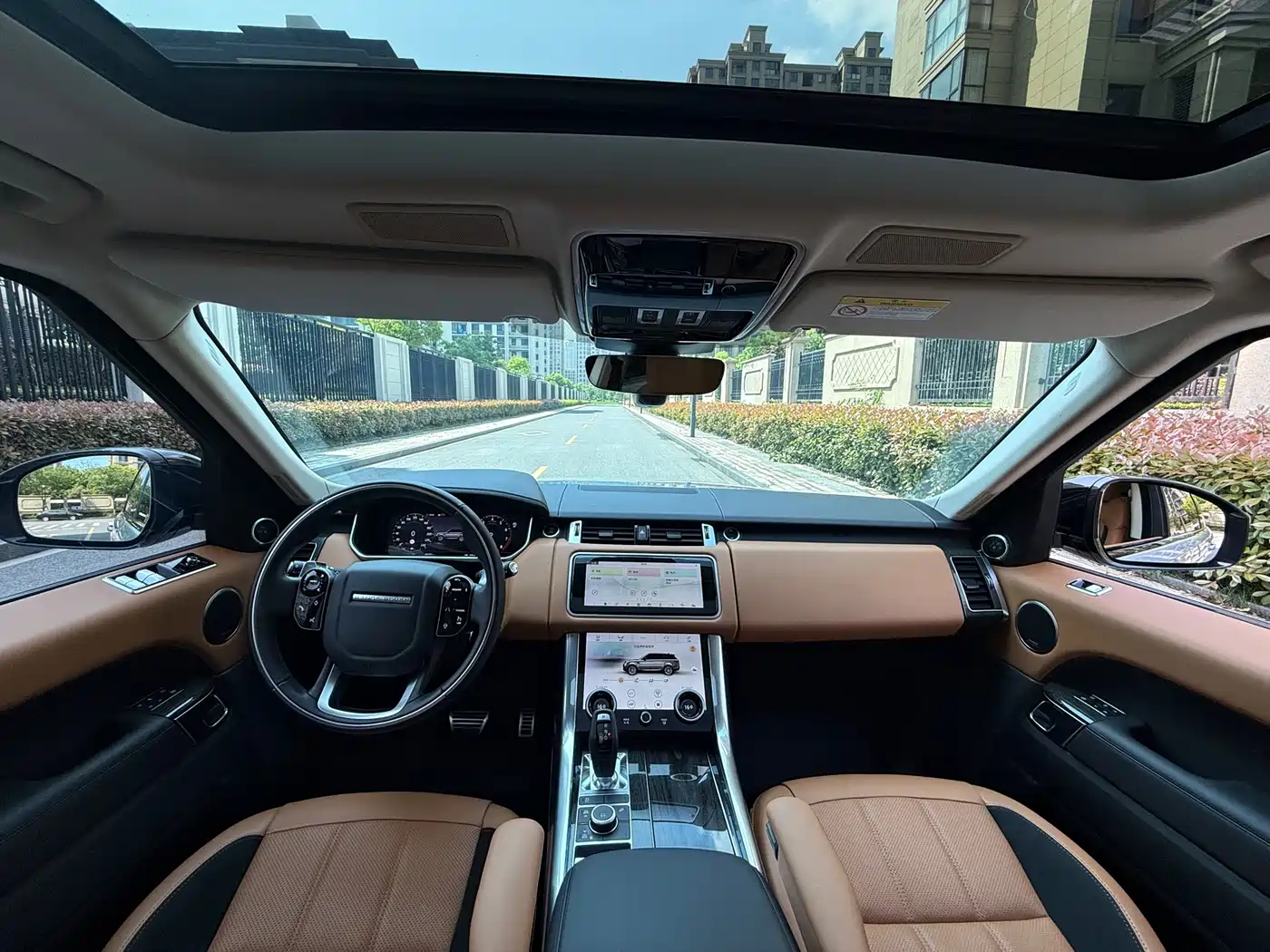 Land Rover Range Rover Sport 2021 3.0 L6 Gloss Black Edition фото 14