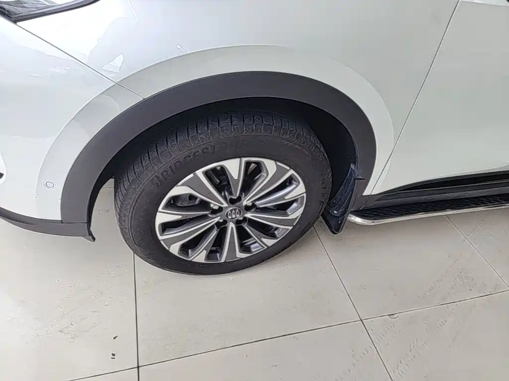 Buick Envision Plus 2025 2025 Enclave Plus 28T 2WD Platinum Edition