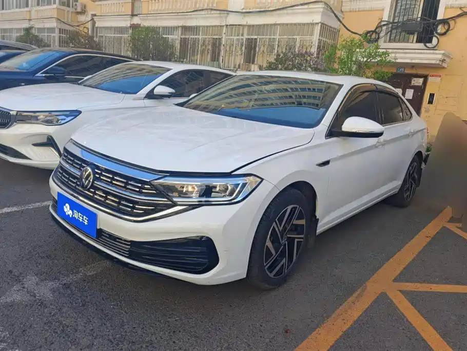 Volkswagen Sagitar 2023 300TSI DSG Surpassing Edition