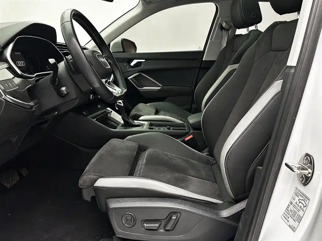 Audi Q3 2022 35 TFSI Fashion Dynamic фото 19