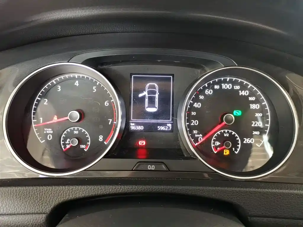 Volkswagen Golf 2019 1.6L Auto Comfort (China V) фото 12
